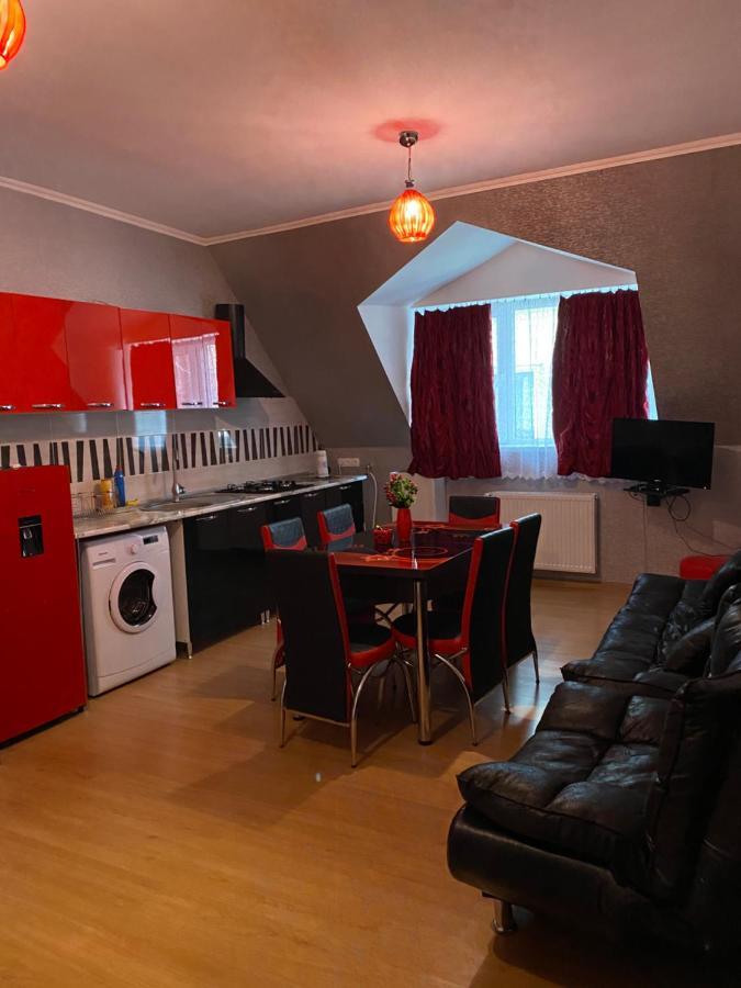 Lizielene Apartment Боржоми Екстериор снимка